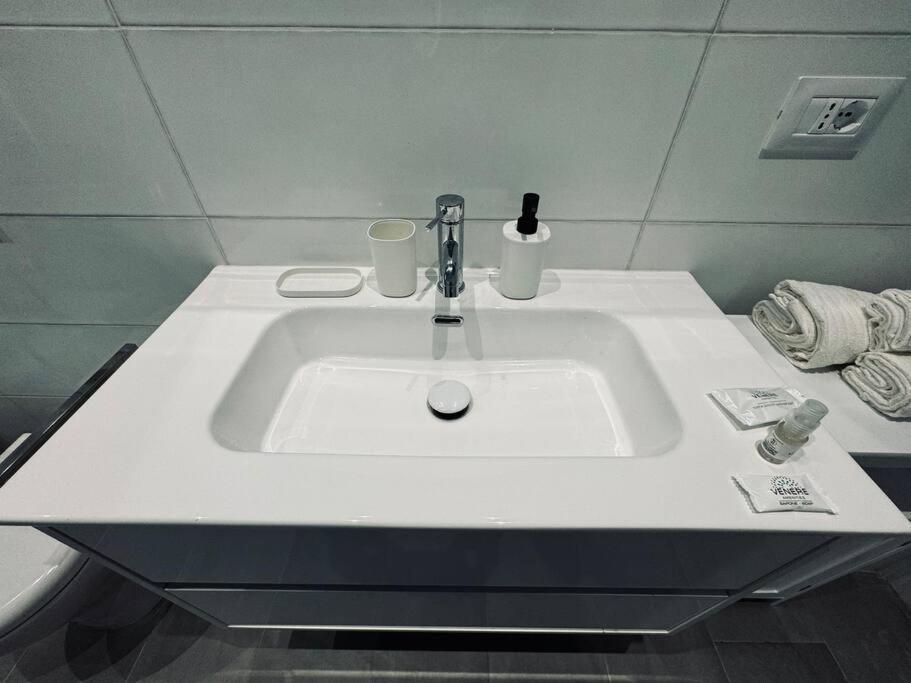 Casa Victoria A Due Passi Dall'Ariston Internet Gratis San Remo Zewnętrze zdjęcie